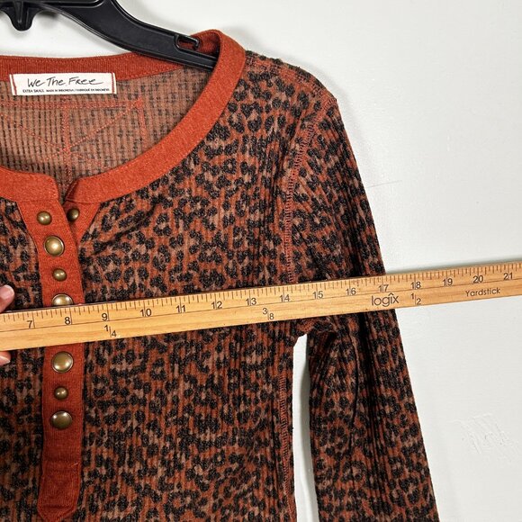 Free People XS Long Sleeve We The Free Leopard Everest Printed Womens Henley - Picture 4 of 6